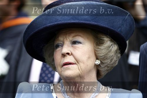 Amsterdam 9 mei 2009
Koningin Beatrix bezoekt de wijk de bijlmer ivm kunst die daar geplaatst is.
Peter Smulders bv