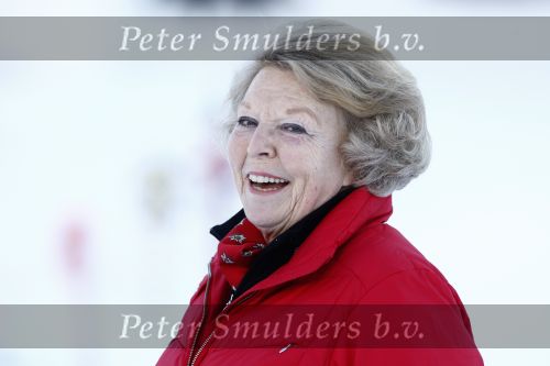 Lech 10 februari 2008
Fotosessie Koninklijke familie. Aanwezig waren Koningin Beatrix Maxima Prins Willem Alexander Amalai Alexia Ariane Prins Constantijn Prinses Laurentien Eloise Claus Cazimir en Elenore.