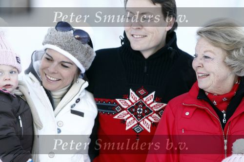 Lech 10 februari 2008
Fotosessie Koninklijke familie. Aanwezig waren Koningin Beatrix Maxima Prins Willem Alexander Amalai Alexia Ariane Prins Constantijn Prinses Laurentien Eloise Claus Cazimir en Elenore.v