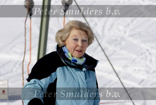 Lech 16 februari 2009
Fotosessie met de koninklijke familie in Oberlech. Koningin Beatrix Prins Willem Alexander Prinses Maxima Amalia Alexia Ariane Prins Constantijn Prins es Laurentien Claus Cazimir Eloise en  Leonore.
Peter Smulders bv