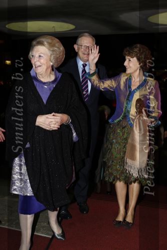Apeldoorn 19 januari 2008
Prinses Margriet Pieter v Vollenhoven Prins Maurits Prinses Marilene Prins Bernhard jr  een zwangere Prinses Annette Prins Pieter Christiaan Prinses Anita Prins Floris Prinses Aimee Koningin Beatrix Prins Constantijn Prinses Laurentien Prins Friso Prinses Maebel Wisse Smit Prins Carlos en Prinses carolien bij voorstelling in Theater tbv vefrjaardag prinses Margriet.