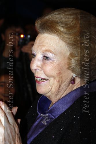 Apeldoorn 19 januari 2008
Prinses Margriet Pieter v Vollenhoven Prins Maurits Prinses Marilene Prins Bernhard jr  een zwangere Prinses Annette Prins Pieter Christiaan Prinses Anita Prins Floris Prinses Aimee Koningin Beatrix Prins Constantijn Prinses Laurentien Prins Friso Prinses Maebel Wisse Smit Prins Carlos en Prinses carolien bij voorstelling in Theater tbv vefrjaardag prinses Margriet.