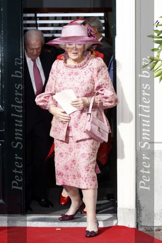 Den Haag 20 oktober 2007
Doop prinses Ariane . Koningin Bdeatrix Jorge Zorrequieta en Maria del carem Zoorequieta zijn daarbij aanwezig.