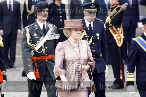 Den Haag 21 april 2009
Koningin Beatrix ontvangt  Koning Carl Gustav en Koningin Silvia van Zweden op paleis Noordeinde.
Peter Smulders bv