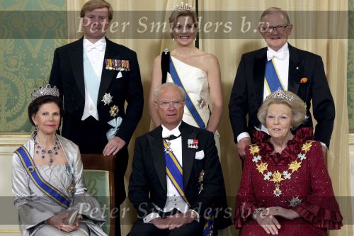 Den Haag 21 april 2009
Staatsbezoek van Koning Carl Gustav en koningin Silvia aan Nederland. Prinses Maxima Koningin Beatrix Prins Willem Alexander Pieter v Vollenhoven en prinses Margriet.
Peter Smulders bv