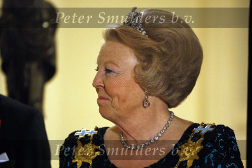 Den Haag 22 april 2009
Diner met de koninklijke familie van zweden en nederland. Aanwezig waren Prinses Maxima Koningin Beatrix Prins Willem Alexander Prinses Margriet Koning Carl Gustav en Koningin Silvia.
Peter Smulders bv
