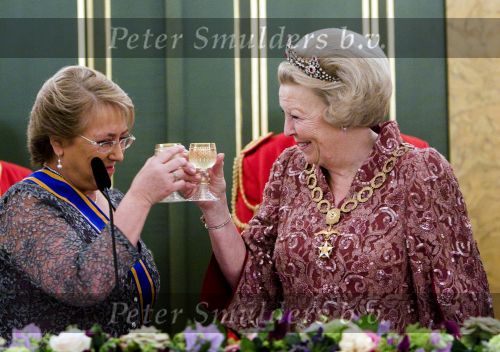 Den Haag 25 mei 2009
Staatsbanket met Koningin Beatrix Prinses Margriet en prinses Maxima vanwege bezoek Chili.
Peter Smulders bv