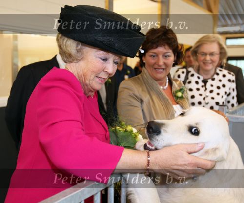 Herpen ( Gemeente Oss ),  27 Mei 2008
Koningin Beatrix bij opening van het nieuwe gebouw \