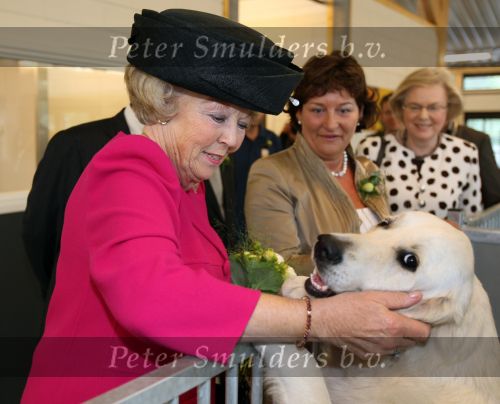 Herpen ( Gemeente Oss ),  27 Mei 2008
Koningin Beatrix bij opening van het nieuwe gebouw \