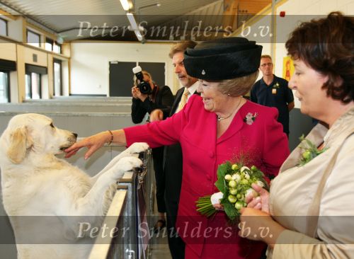 Herpen ( Gemeente Oss ),  27 Mei 2008
Koningin Beatrix bij opening van het nieuwe gebouw \