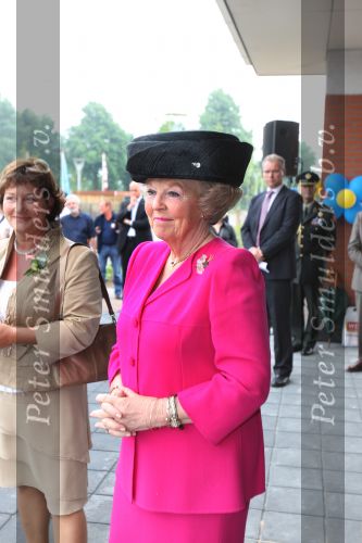 Herpen ( Gemeente Oss ),  27 Mei 2008
Koningin Beatrix bij opening van het nieuwe gebouw \