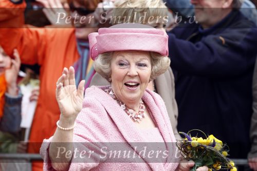 Makkum en Franeker30 april 2008
Koninginnedag 2008 met Koningin Beatrix Prins Willem Alexander Friso Constantijn Maurits Floris Pieter Christiaan Pieter v Vollenhoven en de prinsessen Maxima Laurentien Mabel Aimee Anita Margriet en Marilene.
Peter Smulders bv