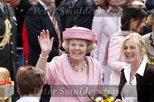 Makkum en Franeker30 april 2008
Koninginnedag 2008 met Koningin Beatrix Prins Willem Alexander Friso Constantijn Maurits Floris Pieter Christiaan Pieter v Vollenhoven en de prinsessen Maxima Laurentien Mabel Aimee Anita Margriet en Marilene.
Peter Smulders bv