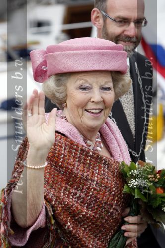 Makkum en Franeker30 april 2008
Koninginnedag 2008 met Koningin Beatrix Prins Willem Alexander Friso Constantijn Maurits Floris Pieter Christiaan Pieter v Vollenhoven en de prinsessen Maxima Laurentien Mabel Aimee Anita Margriet en Marilene.
Peter Smulders bv