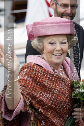 Makkum en Franeker30 april 2008
Koninginnedag 2008 met Koningin Beatrix Prins Willem Alexander Friso Constantijn Maurits Floris Pieter Christiaan Pieter v Vollenhoven en de prinsessen Maxima Laurentien Mabel Aimee Anita Margriet en Marilene.
Peter Smulders bv