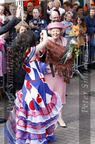 Makkum en Franeker30 april 2008
Koninginnedag 2008 met Koningin Beatrix Prins Willem Alexander Friso Constantijn Maurits Floris Pieter Christiaan Pieter v Vollenhoven en de prinsessen Maxima Laurentien Mabel Aimee Anita Margriet en Marilene.
Peter Smulders bv