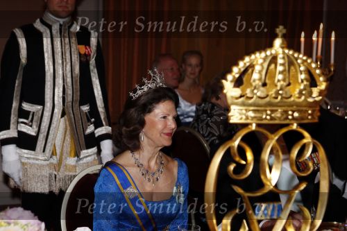 Den Haag 22 april 2009
Diner met de koninklijke familie van zweden en nederland. Aanwezig waren Prinses Maxima Koningin Beatrix Prins Willem Alexander Prinses Margriet Koning Carl Gustav en Koningin Silvia.
Peter Smulders bv