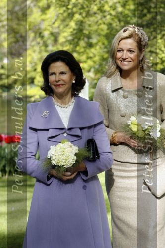 Lisse 22 april 2009
Prinses maxima en koningin Silvia van Zweden in de keukenhof.
Peter Smulders bv