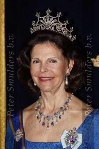 Den Haag 22 april 2009
Diner met de koninklijke familie van zweden en nederland. Aanwezig waren Prinses Maxima Koningin Beatrix Prins Willem Alexander Prinses Margriet Koning Carl Gustav en Koningin Silvia.
Peter Smulders bv