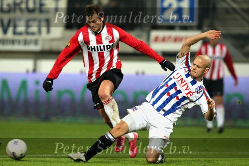 Seizoen 2008-2009 
Heerenveen 29-11-2008 sc Heerenveen - PSV uitslag 2-2. 
Aktie van Danko Lazovic en Kristian Bak Nielsen.
Peter Smulders BV