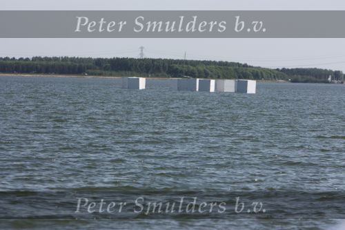 Almere, 11 Mei 2008
Kunststukken op het Ijsselmeer
Kunstwerk op het Ijsselmeer