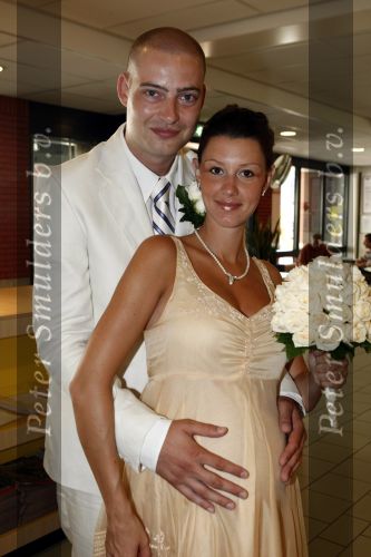Amsterdam 9 juni 2008
Lange Frans trouwt met zijn zwangere Danielle in het geheim in Osdorp