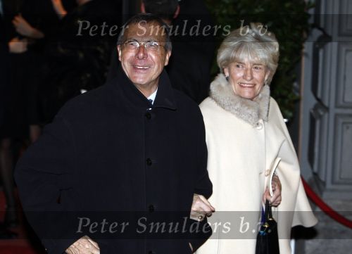 Amsterdam 1 februari 2008
Koningin Beatrix (70jaar) en Prinses Margriet (65 jaar) vieren hun verjaardag in Carre. Laurens Jan Brinkhorst met vrouw