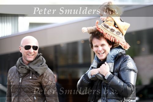 Amsterdam 4 maart 2008
Leco v Zadelhoff met zijn vriend Rob en nichtje Robbie.
Peter Smulders bv