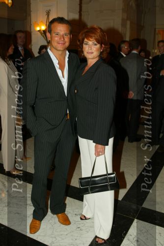 Amsterdam 9 september 2002
Modewshow Frans Molenaar in het Amstel Hotel
Leco v Zadelhoff en Yvonne Brandsteder