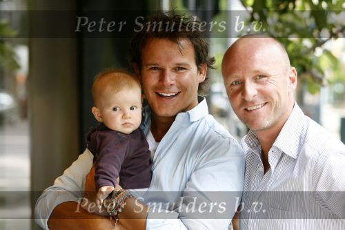 Amsterdam 13 augustus 2006
Leco v Zadelhoff met zijn vriend Rob en het dochtertje Robbie van zijn zus.