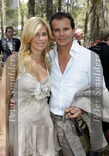 Frankrijk 16 juli 2004
Trouwen Paulien Huizinga en Michiel Mol.
Leco v Zadelhoff met Estelle Gullit