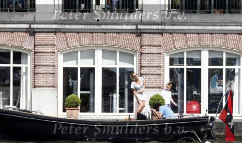 Amsterdam 24 mei 2008
Nicolette v Dam en Leco v Zadelhoff met sloep bij het Amstel hotel.