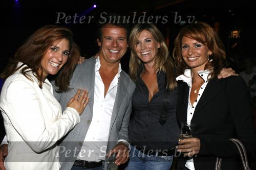 Noordwijk 26 augustus 2006
Modeshow Dani Bles in huis ter duin.
Leontien Borsato Danielle Overgaag Quinty Trustfull en leco v Zadelhoff