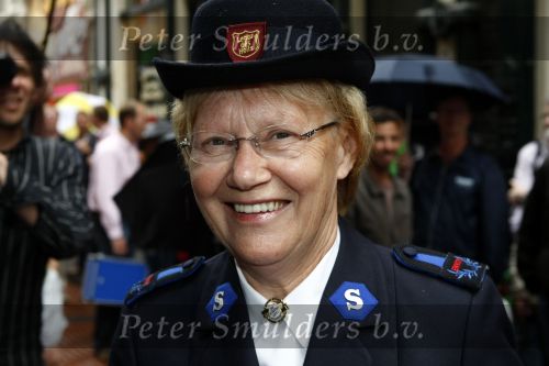 Amsterdam 29 mei 2008
Opening  Appie Baantjer museum op de warmoesstraat. opvolgster van Majoor Boshard bij het leger des heils.
