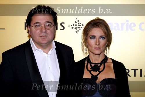 Amsterdam 15 november 2007
Prix de Mode in het stedelijk museum. Het wordt georganiseerd door de Marie Claire. Leon de Winter met zijn vrouw