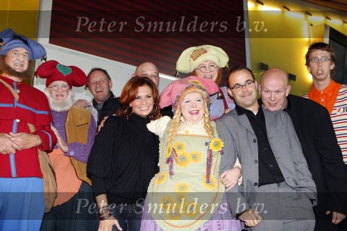 Amsterdam 6 oktober 2007
Leontine Marco Jada Senna en Luca Borsato bij de premiere van de Kabouter Plop film in de amsterdam arena Pathe.