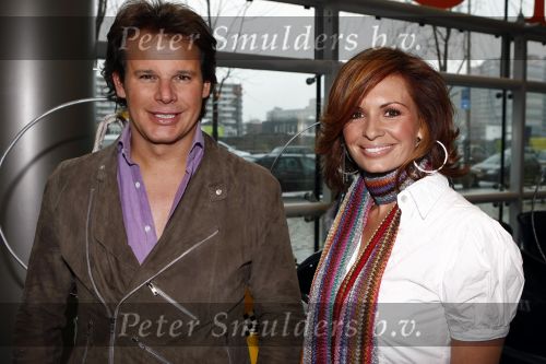 Amsterdam 16 maart 2008
Modeshow Danie Bles in expo 21. Leontine Borsato met Leco v Zadelhoff
Peter Smulders bv