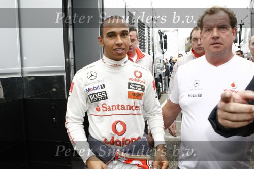 Barcelona 11 maart 2009
Test dag voor de formule 1 teams op het circuit van Barcelona. Lewis Hamilton voor Maclaren Mercedes
Peter Smulders bv