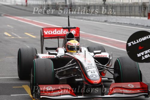 Barcelona 11 maart 2009
Test dag voor de formule 1 teams op het circuit van Barcelona. Lewis Hamilton voor Maclaren Mercedes
Peter Smulders bv