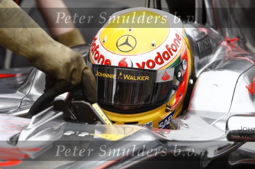 Barcelona 11 maart 2009
Test dag voor de formule 1 teams op het circuit van Barcelona. Lewis Hamilton voor Maclaren Mercedes
Peter Smulders bv