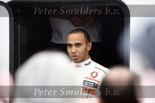 Barcelona 11 maart 2009
Test dag voor de formule 1 teams op het circuit van Barcelona. Lewis Hamilton voor Maclaren Mercedes
Peter Smulders bv