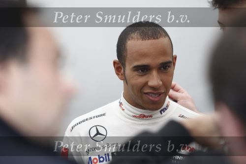 Barcelona 11 maart 2009
Test dag voor de formule 1 teams op het circuit van Barcelona. Lewis Hamilton voor Maclaren Mercedes
Peter Smulders bv
