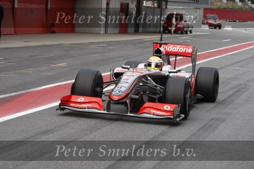 Barcelona 11 maart 2009
Test dag voor de formule 1 teams op het circuit van Barcelona. Lewis Hamilton voor Maclaren Mercedes
Peter Smulders bv