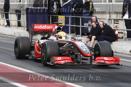 Barcelona 11 maart 2009
Test dag voor de formule 1 teams op het circuit van Barcelona. Lewis Hamilton voor Maclaren Mercedes
Peter Smulders bv