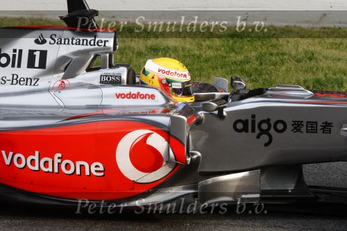 Barcelona 11 maart 2009
Test dag voor de formule 1 teams op het circuit van Barcelona. Lewis Hamilton voor Maclaren Mercedes
Peter Smulders bv