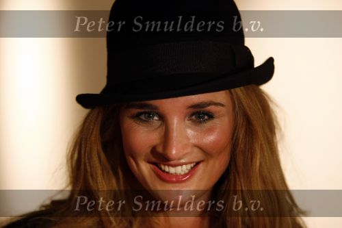 Amsterdam 2 maart 2009
Modeshow Jos Raak bij Loods 6 in Amsterdam. Lieke v Lexmond met bolhoedje
Peter Smulders bv
