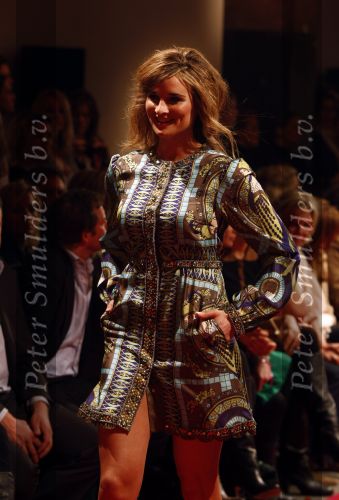 Amsterdam 2 maart 2009
Modeshow Jos Raak bij Loods 6 in Amsterdam. Lieke v Lexmond met bolhoedje
Peter Smulders bv