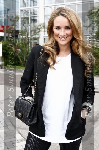Amsterdam 17 mei 2009
Coiffure awards in de Rai. Lieke v Lexmond met zus
Peter Smulders bv