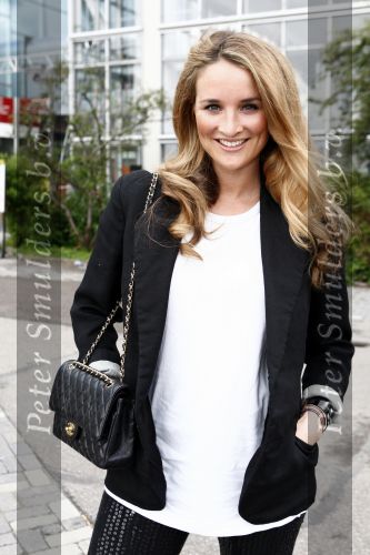 Amsterdam 17 mei 2009
Coiffure awards in de Rai. Lieke v Lexmond met zus
Peter Smulders bv