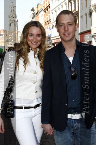 Amsterdam 21 maart 2009
Premiere Monsters vs Aliens in Tuschinski. Lieke v Lexmond en Mark v Eeuwen
Peter Smulders bv